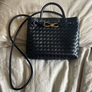 Brand New, (Bottega Veneta Andiamo Inspired) Woven Bag 🖤